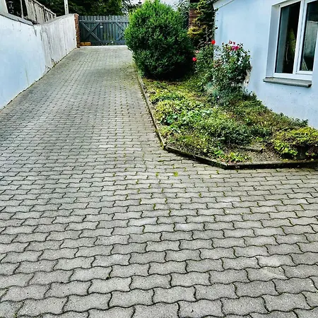 Monteur In *